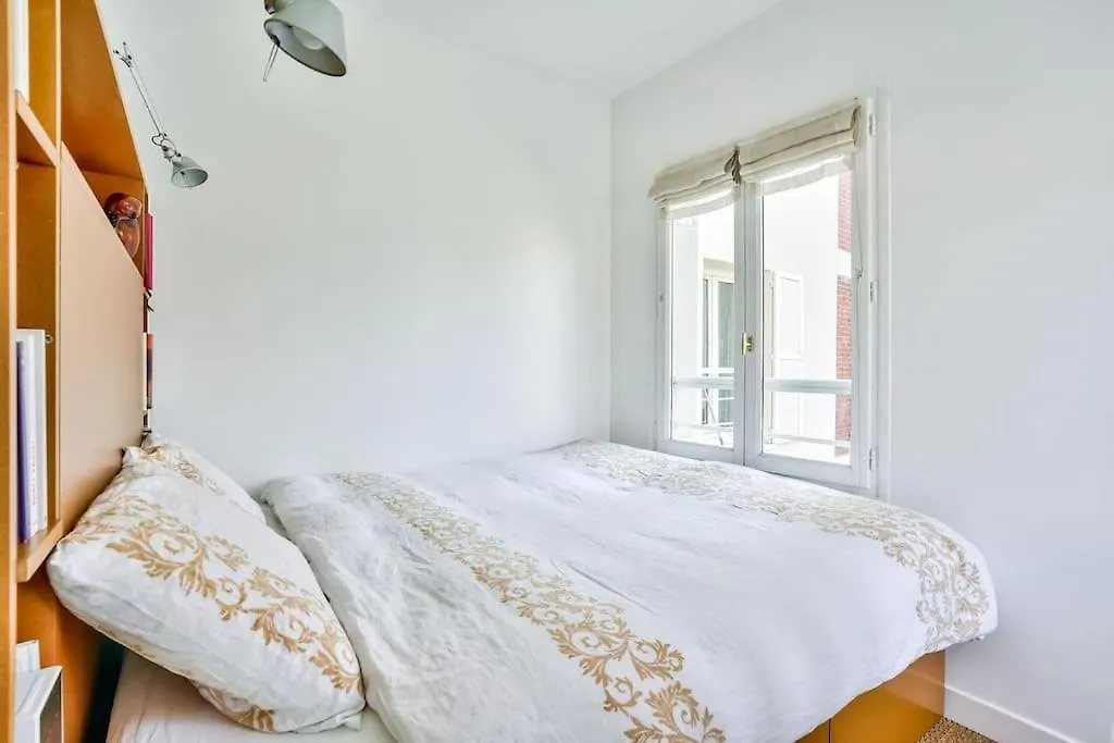 Montmartre, Patio! Sacre-coeur! Stylish Duplex! Appartamento