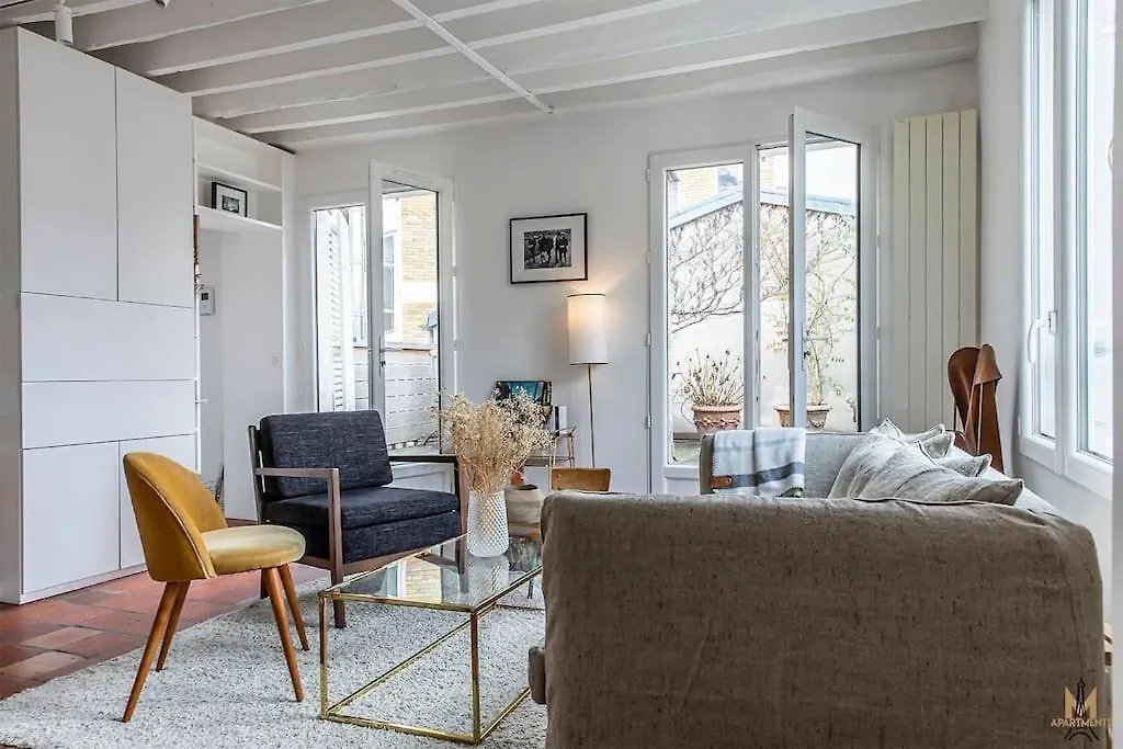 Montmartre, Patio! Sacre-coeur! Stylish Duplex! Apartment Paris